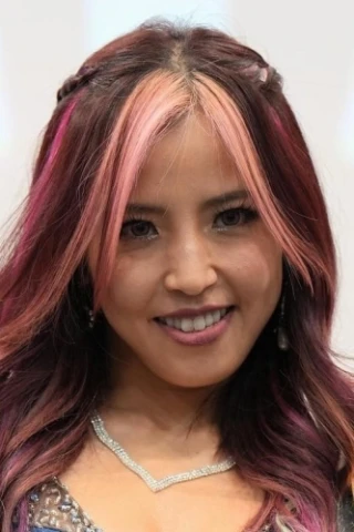 Mina Shirakawa