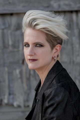 Anne Stott