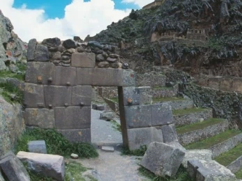 Aliens and Ancient Engineers