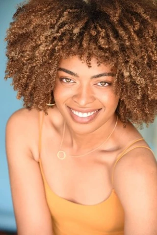 Angelique Maurnae