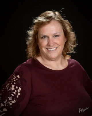 Lisa Kahn