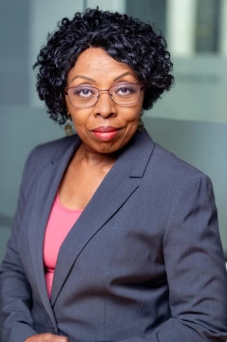 Lucinda Carr