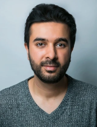 Moe Khan