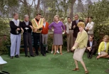 Lucy Takes Up Golf