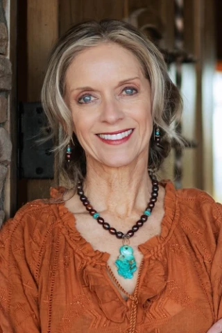 D'Nette Wood