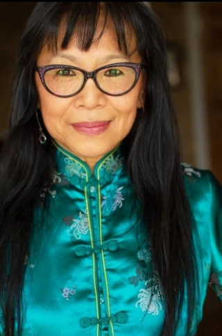 Tsi Chin Li-McCall