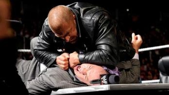 Triple H signs a fateful WrestleMania contract