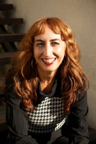 Caryn Capotosto
