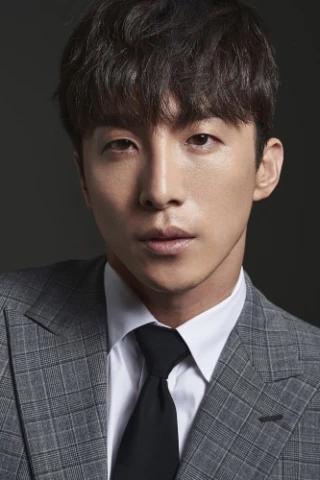 Dong Hyeon-bae