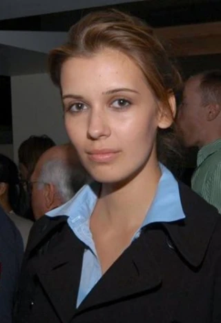 Adriana Ross