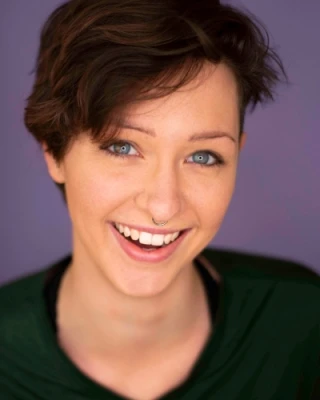 Farbota Lynn