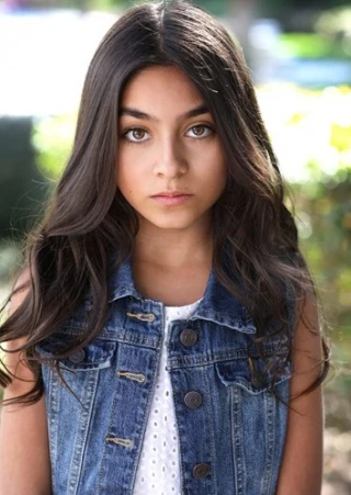 Mercedes Lomelino