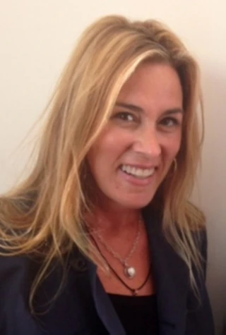 Andrea Stone