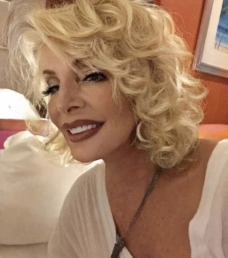 Tina Hillstrom