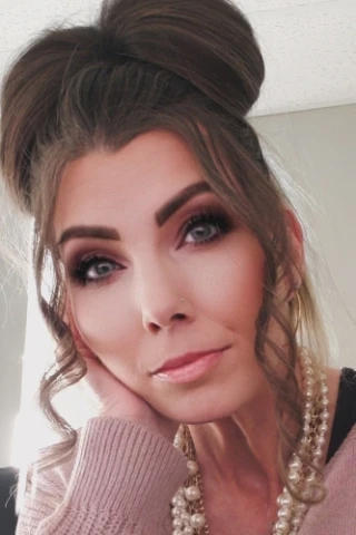 Jenny Gee