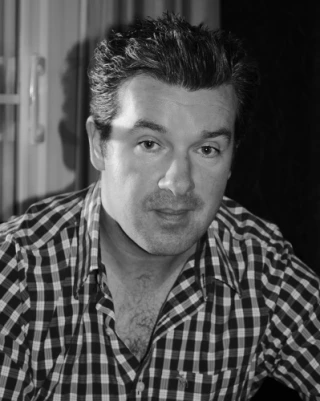 Des Carey