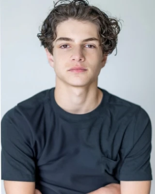 Ashton Essex Bright