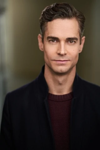 Ian Hawkins