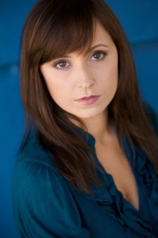 Elise Angell