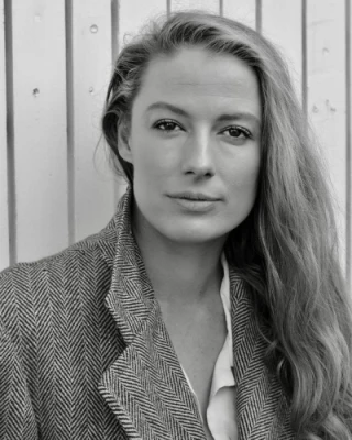 Jenna Saras