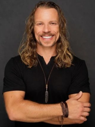 Dustin James Leighton