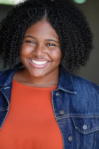 Elle Chavis