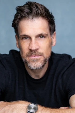 Giles Alderson