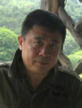 Leo Shi Young