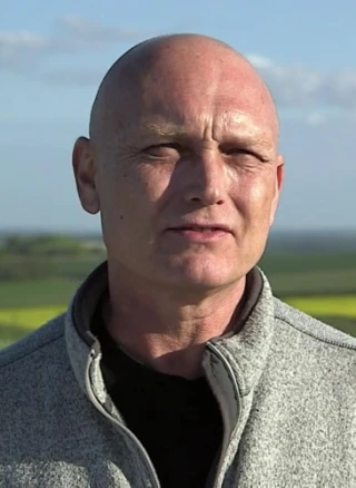 Gary King
