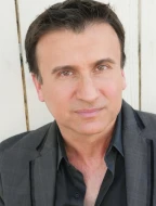 Luciano Saber