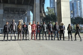 Crisis on Earth-X, Part 4