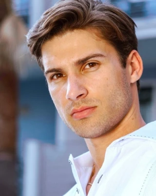 Elijah Van Zanten