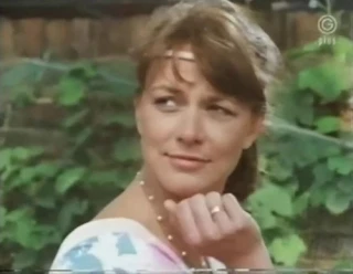 Lois Butlin