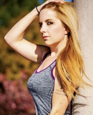 Julia Valenti