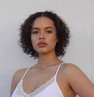 Azia Dinea Hale