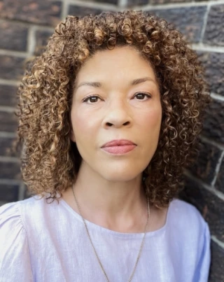 Klea Scott