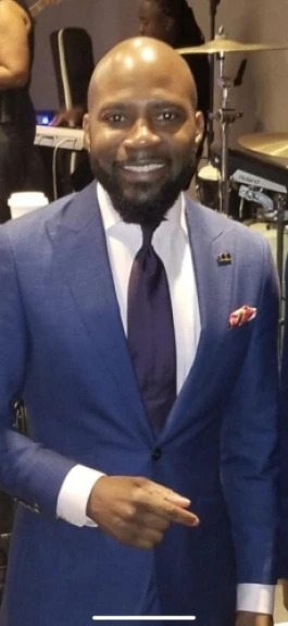 Dolapo Erinkitola