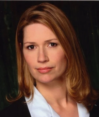 Joanna Bennett