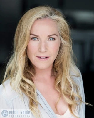 Shawna Cox
