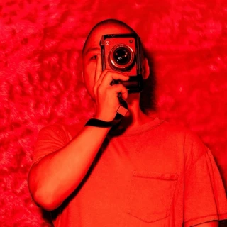 Damon H Chung