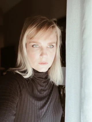 Polly Cole