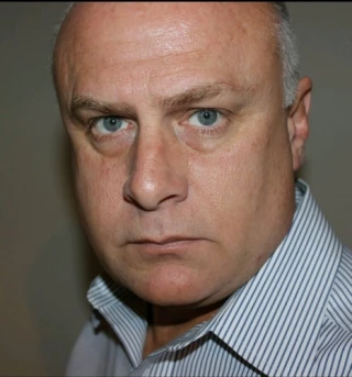 Mike R. Moreau