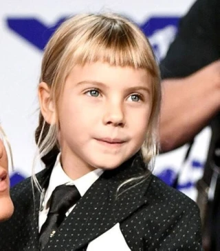 Willow Sage Hart