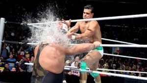 SmackDown 700
