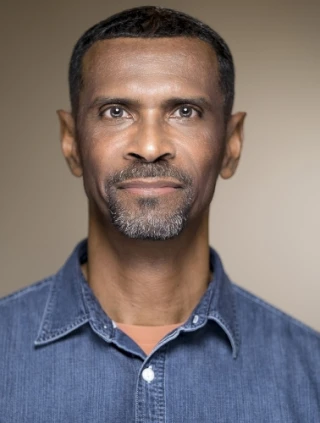 Londale Theus
