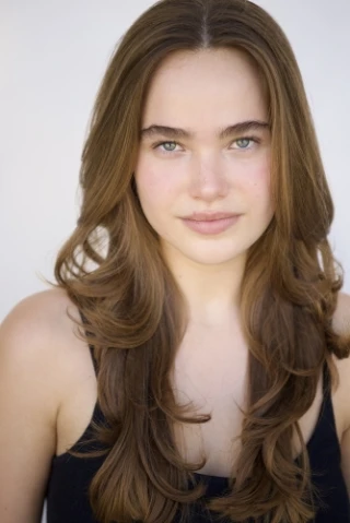 Jolie Cannava