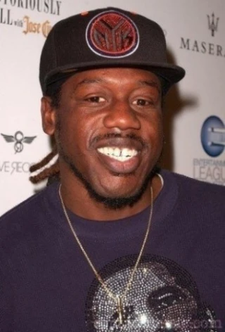 Elton Laron