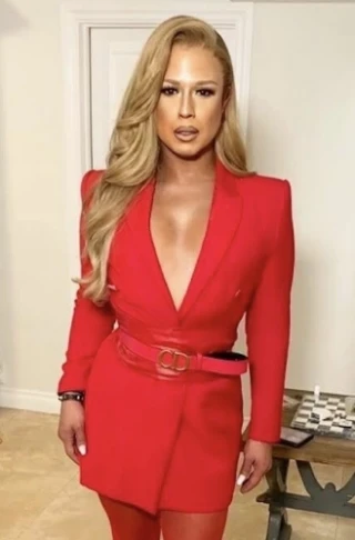 Maria Van Cartier