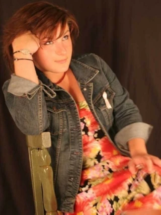 Lauren Diana Steele