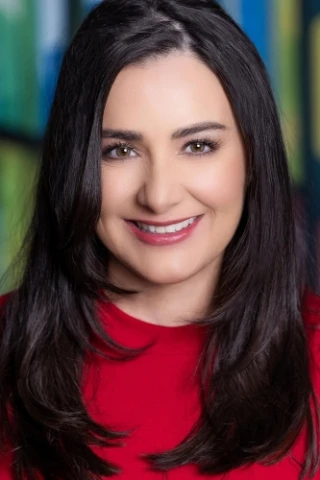 Victoria Casavantes Renée